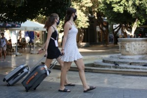 To τηλεφώνημα Μαρκουλάκη στον Μητσοτάκη, η Έλενα Ακρίτα και οι αντιδράσεις