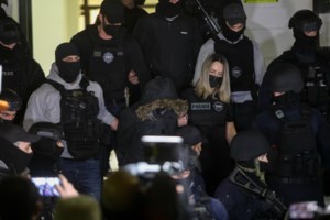 Θάνατος Τζωρτζίνας: "Καίει" την Πισπιρίγκου ο ιατροδικαστής Μπουζιάνης - "Κανένας γιατρός δεν θα έδινε τόση κεταμίνη σε άνθρωπο" [Βίντεο]