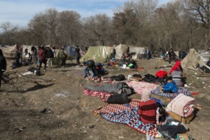 Κλειστό κέντρο για  απελάσεις "εξπρές" μεταναστών στη Βόρεια Ελλάδα