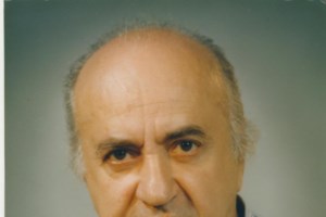 "Χείμαρρος" ο Σταμάτης Κραουνάκης: Καταφέραμε οι μετριώτατοι εν συνόλω καλλιτέχνες και ορθώσαμε τείχος αξιοπρέπειας - εικόνα 2