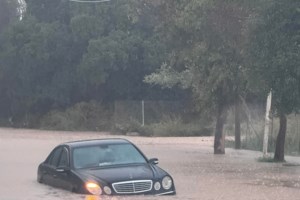 Κακοκαιρία Bora: Νέο 112 στη Ρόδο για ισχυρές καταιγίδες - "Η βροχή που έπεσε φτάνει το 75% του νερού που έριξε στη Βαλένθια" - εικόνα 8