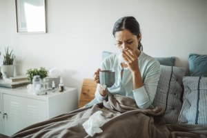 Τρομάζει η έξαρση της γρίπης: 8 θάνατοι, 871 νέες εισαγωγές στα νοσοκομεία,15 σε ΜΕΘ - εικόνα 2