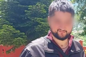 Οδηγός λεωφορείου απείλησε ότι θα δείρει μαθητή επειδή έβγαλε τη μάσκα