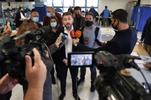 Επικοινωνία Ανδρουλάκη με Χρηστίδη, Καστανίδη και Γερουλάνο