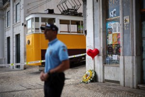 Λισαβόνα: Ενα σπασμένο καλώδιο η αιτία του δυστυχήματος με το τελεφερίκ - Τι αναφέρει έκθεση - εικόνα 2