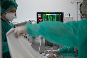 Εξάρχεια: Τραυματίστηκε 5χρονος από πτώση καγκελόπορτας σε παιδική χαρά - Τι λέει η αντιδήμαρχος Αθηναίων