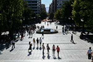 Κορονοϊός: Αυτά είναι τα συμπτώματα που προκαλεί η υπομετάλλαξη "Κένταυρος" - Η προειδοποίηση των ειδικών