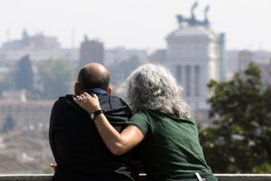 Κορονοϊός: Χαρμόσυνα νέα για την Ιταλία - Μεγάλη μείωση του αριθμού των νεκρών