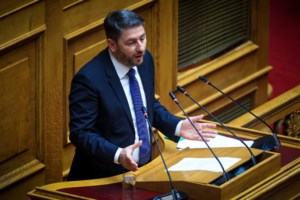 Ανδρουλάκης: Για να μην χρεωθούν την καταστροφή των αγροτών οι Μητσοτάκης - Αυγενάκης παραίτησαν τον πρόεδρο του ΟΠΕΚΕΠΕ