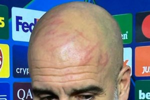 Βίντεο: Έξαλλος ο Πεπ Γκουαρδιόλα, τον κρατούσαν να μη χιμήξει σε οπαδό