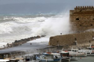 Meteo: "Βουτιά" της θερμοκρασίας κατά 10 βαθμούς και θυελλώδεις άνεμοι την Τρίτη - Πού θα βρέξει