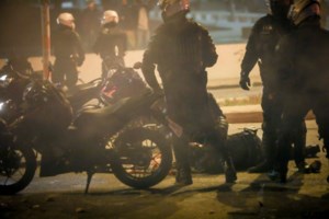 Νέα Σμύρνη: Αλλάζει την κατάθεσή του ο κουνιάδος του "Ινδιάνου" - "Δεν ξέρω αν έριξε τον αστυνομικό" - εικόνα 2