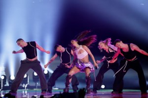 Eurovision 2024: Η εκρηκτική εμφάνιση της Έλενας Παπαρίζου και η εκθαμβωτική ολόσωμη φόρμα με 700.000 χιλιάδες κρύσταλλα