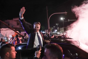 Το ΠΑΣΟΚ σε τροχιά δυναμικής επιστροφής - Προσπέρασε τον ΣΥΡΙΖΑ σε 6 νομούς - Βάζει στόχο τη δεύτερη θέση - εικόνα 2