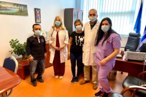 "Θα ξαναέκανα το εμβόλιο" - Συγκλονίζει η νοσηλεύτρια που υπέστη παράλυση των κάτω άκρων μετά το εμβόλιο [Βίντεο]