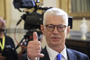 Νέος Υφυπουργός Ανάπτυξης ο Σταύρος Καλαφάτης - Μετά τις σφοδρές αντιδράσεις και την παραίτηση - εξπρές του Δοξιάδη