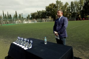 Γιώργος Καραϊβάζ: Ένας χρόνος από τη δολοφονία του δημοσιογράφου - Τελέστηκε τρισάγιο στη μνήμη του [εικόνες]