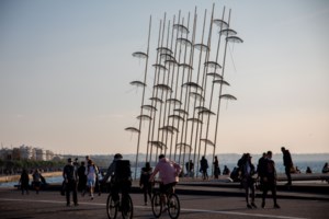 Κορονοϊός - Θεσσαλονίκη: Ανάρπαστα από τις λαϊκές τα μπρόκολα και τα πορτοκάλια - Γιατί τα προτιμούν οι καταναλωτές