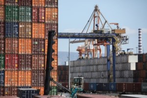 Πειραιάς: Γνωστός πρώην ποδοσφαιριστής "έφερε" στον Πειραιά 60 κιλά κοκαΐνης- Πώς κατάφερνε να περνάει τα κοντέινερ χωρίς έλεγχο - εικόνα 2