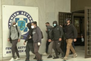 Πέντε συλλήψεις για διακίνηση ναρκωτικών και κινητών στις φυλακές Αυλώνα - Ανάμεσά τους και σωφρονιστικός υπάλληλος