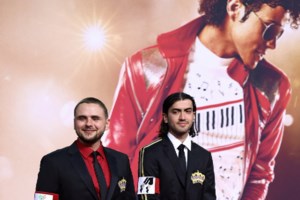 "Ηταν χειρότερος από τον Τζέφρι Επσταϊν" - Εξαλλος ο σκηνοθέτης Νταν Ριντ με τον Μάικλ Τζάκσον και τους φαν του