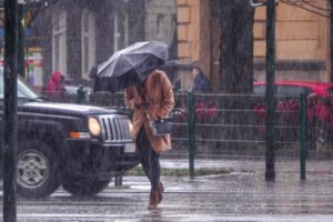 Κακοκαιρία Bora: Νέο 112 στη Ρόδο για ισχυρές καταιγίδες - "Η βροχή που έπεσε φτάνει το 75% του νερού που έριξε στη Βαλένθια" - εικόνα 10