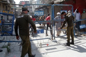 Πακιστάν- Απίστευτη αποκάλυψη: Οι πιλότοι έριξαν το αεροπλάνο γιατί... συζητούσαν για τον κορονοϊό- 97 νεκροί - εικόνα 2