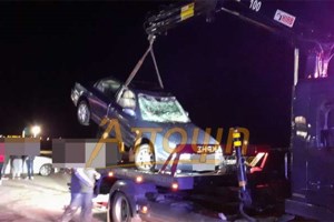 Σκόπελος: Ηλικιωμένος έπεσε με το αυτοκίνητο του στη θάλασσα μέσα στο λιμάνι του νησιού [εικονες - βιντεο] - εικόνα 2