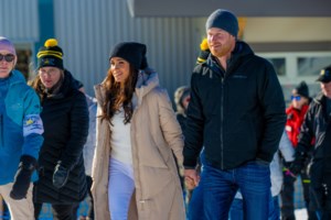 Όταν ο πρίγκιπας Χάρι έφερε τη γιαγιά του σε "δύσκολη θέση": Ο μεγάλος θυμός και η έλλειψη σεβασμού - εικόνα 5