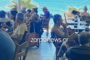 Φωτογραφία στα 2.453 μέτρα: Ο Κυριάκος Μητσοτάκης με την κόρη του στην ψηλότερη κορυφή των Λευκών Ορέων
