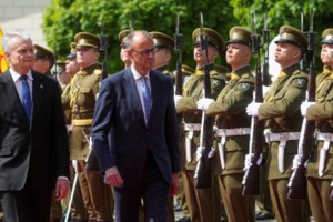 Επίθεση Λαβρόφ στην Ευρώπη μετά τις δηλώσεις Μερτς για τα όπλα μεγάλου βεληνεκούς: "Υπονομεύουν συνειδητά τις διπραγματεύσεις"