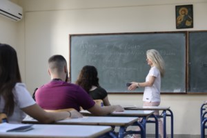 Συνεχίζονται οι "καμπάνες": 2.163 πρόστιμα για άσκοπες μετακινήσεις σε όλη την Ελλάδα