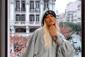 Η Ιωάννα Τούνη έκανε... τρισάγιο στο νέο της σπίτι - Το "λευκό παλάτι" και το λάθος της