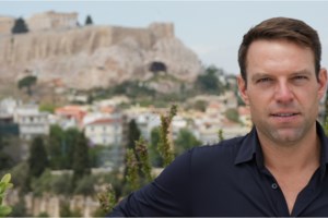 Τι (δεν) ξέρουμε για τον "ινσταγκραμικό" υποψήφιο Κασσελάκη- Η οικονομική καταστροφή του πατέρα του και η κουμπαριά με Πολάκη - εικόνα 6