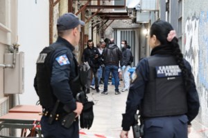 Μυστήριο με τη νεκρή 30χρονη στο κέντρο της Αθήνας: Πώς βρέθηκε στο κενό από τον 4ο όροφο - Το ηχητικό ντοκουμέντο και οι καβγάδες - εικόνα 2