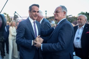 Καρυστιανού για Τασούλα υποψήφιο ΠτΔ: "Όσοι συμβάλλουν στο μπάζωμα της υπόθεσης των Τεμπών, λαμβάνουν τα δώρα που τους αναλογούν"