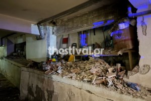 Θεσσαλονίκη: Έφοδος στις φυλακές Διαβατών μετά την ισχυρή έκρηξη σε πολυκατοικία - "Μου ήρθαν τα τζάμια στο κρεβάτι" - εικόνα 3