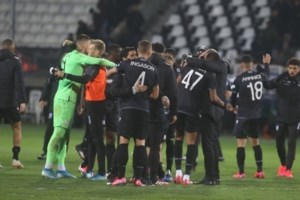 Super League: Επιστροφή φιλάθλων στα γήπεδα αποφάσισε το ΔΣ - Ποιες είναι οι προϋποθέσεις