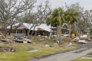 Συνωμοσιολόγοι απειλούν να σκοτώσουν Ελληνοαμερικανίδα μετεωρολόγο: Πιστεύουν ότι εκείνη δημιούργησε τον τυφώνα... - εικόνα 2