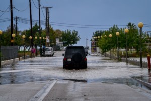 Χωρίς πλοία Ζάκυνθος και Κεφαλονιά λόγω κακοκαιρίας