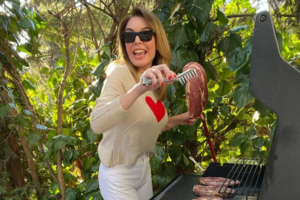 Βάσια Λόη: Η σπάνια εμφάνιση με τον εφοπλιστή σύζυγό της - Το τρυφερό βλέμμα αγάπης - εικόνα 10