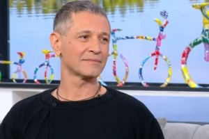 Αιμίλιος Χειλάκης: "Με τον αδελφό μου είμαστε δυο άνθρωποι που είμαστε γνωστοί..." - εικόνα 2