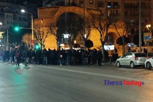 Θεσσαλονίκη: Αναβλήθηκε η δίκη των 49 συλληφθέντων στο ΑΠΘ - Αφέθηκαν όλοι ελεύθεροι - εικόνα 7
