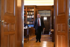 Ο Ράμμος της ΑΔΑΕ ζητά να ενημερώσει την επιτροπή Θεσμών και Διαφάνειας της Βουλής για τις υποκλοπές