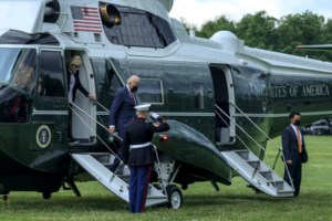 Πούτιν και Μπάιντεν δεν θα ευχηθούν "Καλά Χριστούγεννα"-Το ξέκοψε ο Πεσκόφ - εικόνα 2