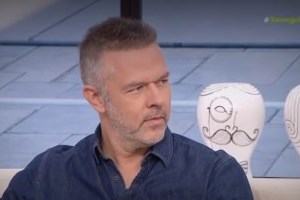 Χρήστος Λούλης: "Θυμάμαι την Έμιλυ να κλαίει πριν ανοίξει τα μάτια της, ήταν δύσκολος και πολύ εισχωρητικός"