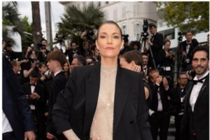 Βίκυ Καγιά: Μεσημέρι στις Κάννες με διάφανο fishnet dress και εσπαντρίγιες - Το τολμηρό look της - εικόνα 7