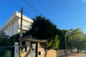 Τα ακίνητα έχουν πάρει φωτιά: Μεγάλες αυξήσεις τιμών στα νότια προάστια και στο κέντρο της Αθήνας - εικόνα 2