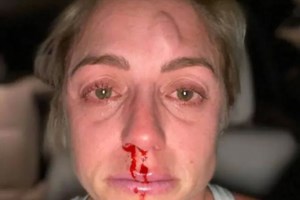 Τζ.Κ.Ρόουλινγκ: Προσφέρει 1 εκατ. λίρες σε θύματα ενδοοικογενειακής βίας και άστεγους