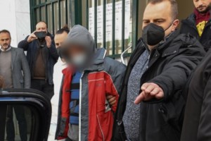 Γκάζι: Βρέθηκε ο δολοφόνος που σκότωσε στο ξύλο τον 50χρονο πέρσι στην Αθήνα- Κρυβόταν σε Μοναστήρι - εικόνα 2
